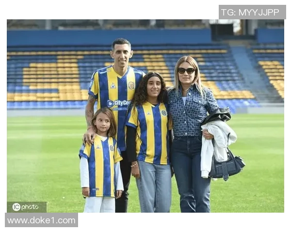 足球明星因家庭压力被迫回归故乡重拾初心与梦想