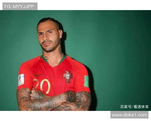 足球明星背后的真实生活揭秘与日常点滴分享